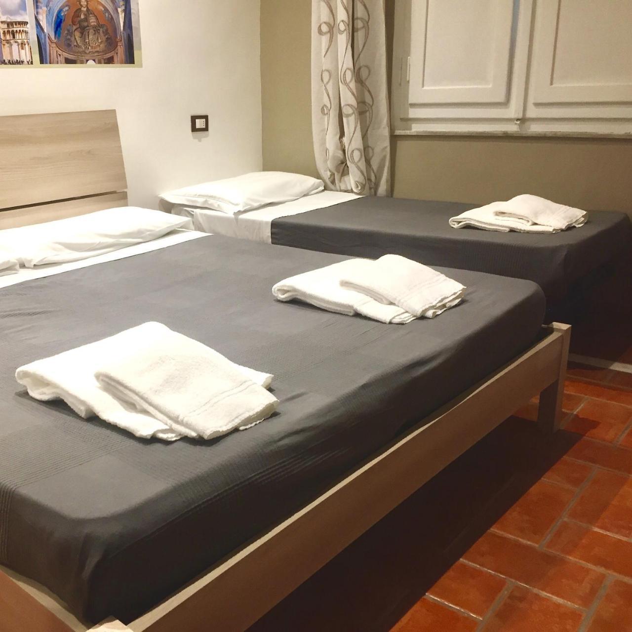 5 Keys Bed & Breakfast Pisa Exterior photo