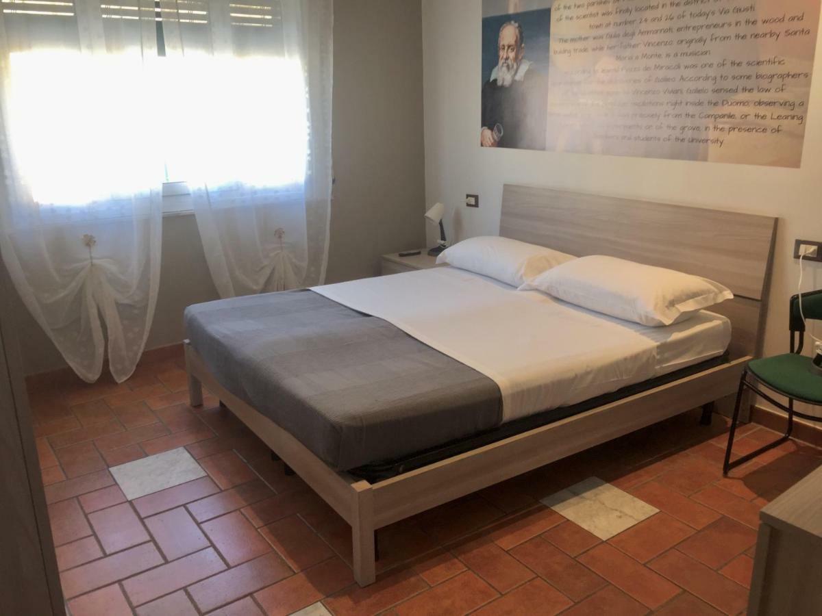 5 Keys Bed & Breakfast Pisa Exterior photo